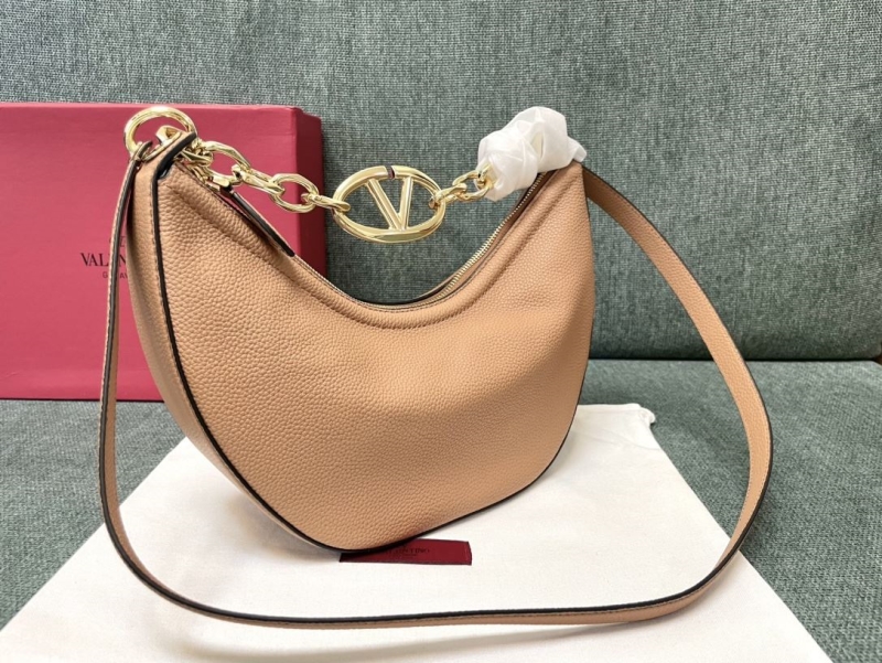 Va1e*ntin0 hobo bag